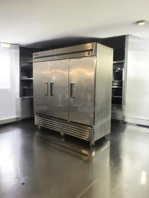 Outstanding condition TRUE T-72 triple door commercial refrigerator, stainless steel, 115V, tested and fully working.