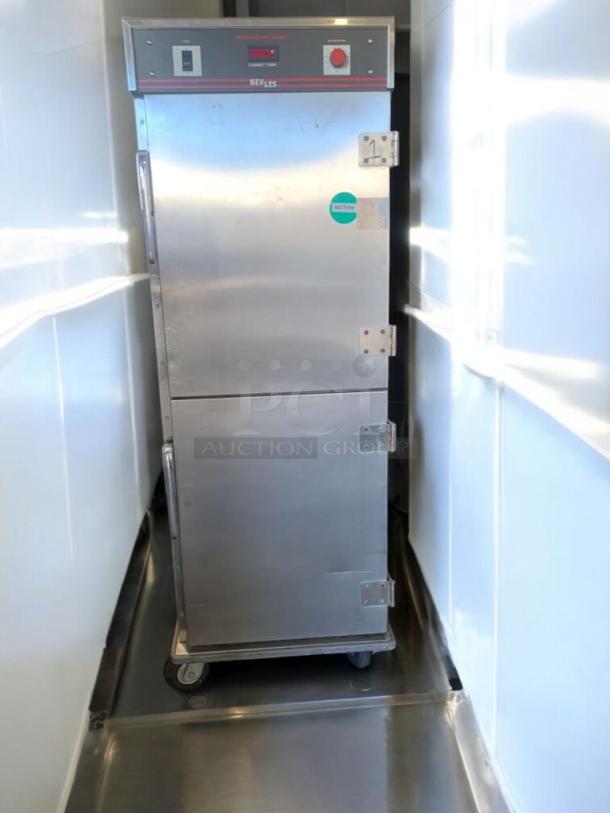 Bevles CA70-CV32SHW heated holding cabinet, prime condition, 120V, stainless steel, on casters, fully tested.