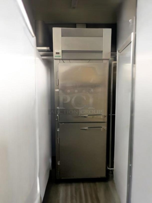 Great condition McCall 1-102001 commercial refrigerator/freezer, 115V, fully tested and working, stainless steel finish.