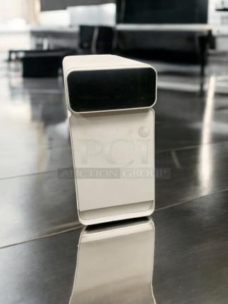 Commercial countertop beverage dispenser in excellent condition; hot and cold functionality, fully tested and working.