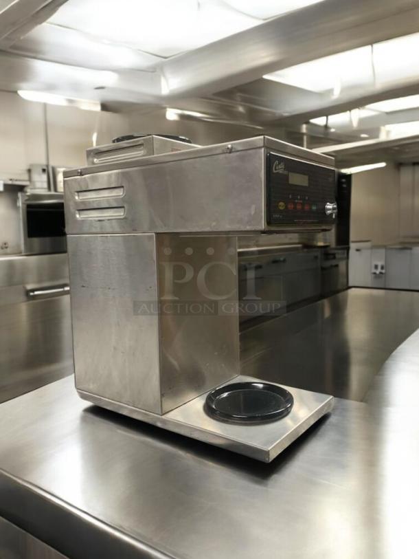 Wilbur Curtis SCALP3GT3A000 coffee brewer, commercial model, stainless steel, 120/220V, excellent condition, fully tested.