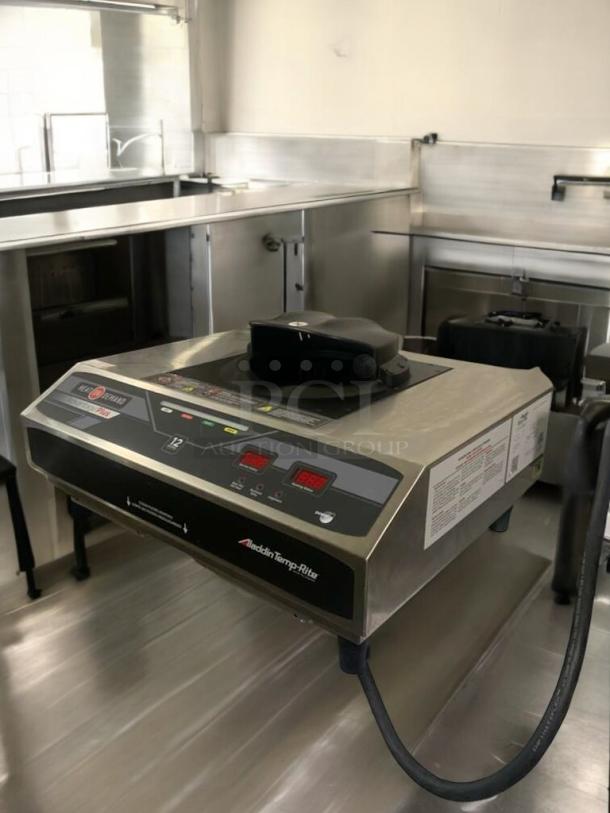 Aladdin Temp-Rite ADV700 meal delivery system, prime condition, 208-240V, fully tested. Control panel displays functions.