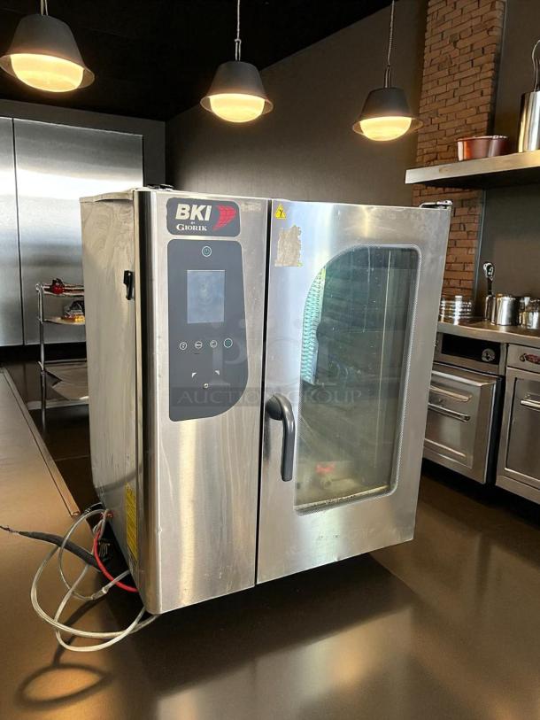 BKI by Giorik ABTE101R electric combi oven, 208V/3PH, stainless steel, fully tested, operational, excellent condition.