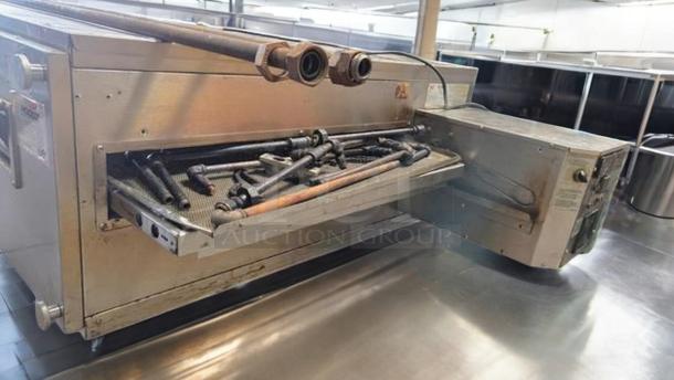 XLT 3255 natural gas conveyor pizza oven, exceptional condition, fully tested, operational, with attached pipes and fittings.