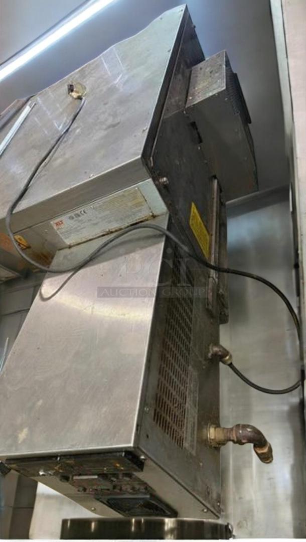 XLT 3255 conveyor gas pizza oven, stainless steel, exceptional condition, fully tested, with visible control panel and gas connection.