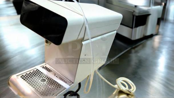 Anhui Linkbar Double Favor espresso machine, excellent condition, 110V, fully tested, sleek design, commercial use.