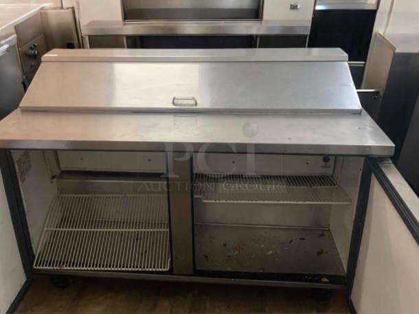 True TSSU-60-16 sandwich/salad prep table, 60", stainless steel, dual-section storage, fully tested, in prime condition.