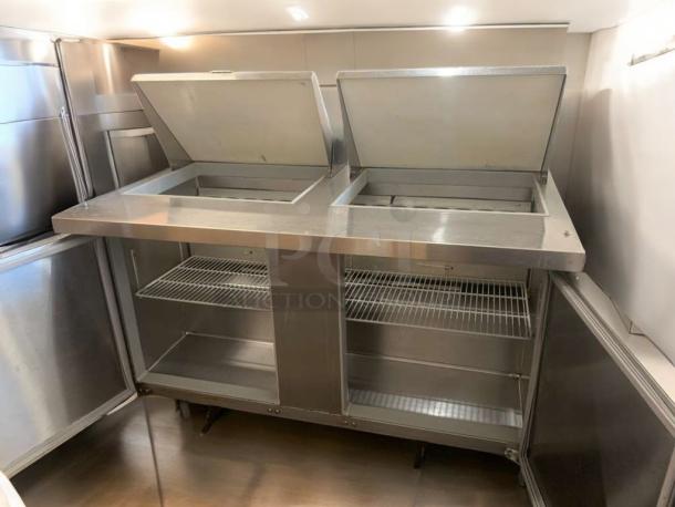 Continental Refrigerator DL60-24M prep table in immaculate condition, 60" double-lid, tested and working, stainless steel.