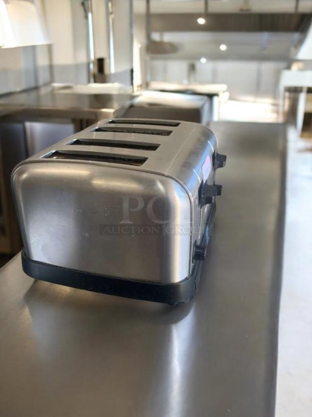 Waring WCT708 commercial 4-slice toaster in great condition, stainless steel, tested, working, 120V, from Waring Commercial.
