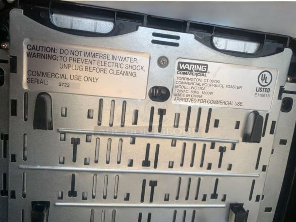 Waring WCT708 Commercial 4-Slice Toaster, UL listed, 120V, 1800W, stainless steel, great condition, fully tested, serial 2722.