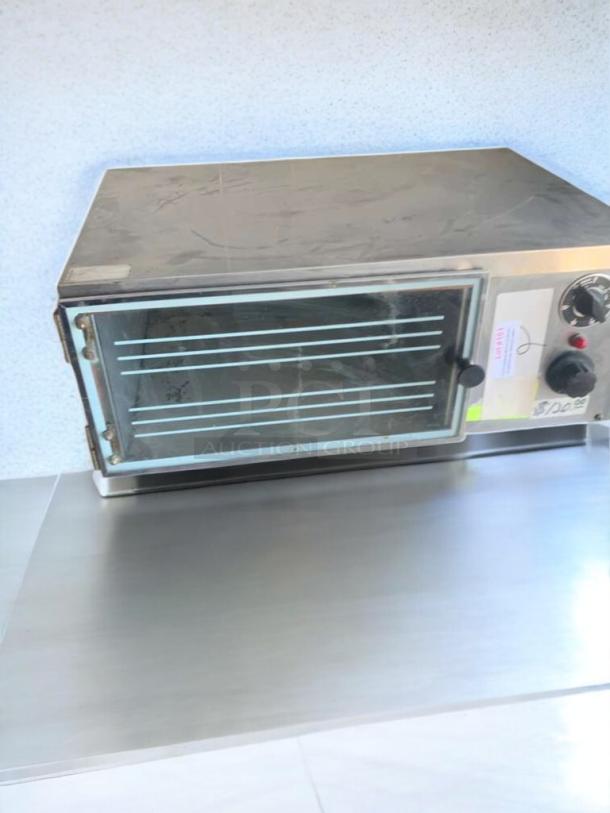 Wisco 616 Electric Countertop Oven in outstanding condition, stainless steel, fully tested and working, 120V.