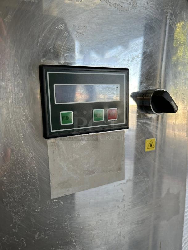 Citrocasa 8000SB-ATS citrus juicer control panel, showing function, on, off buttons; stainless steel exterior; fully tested.