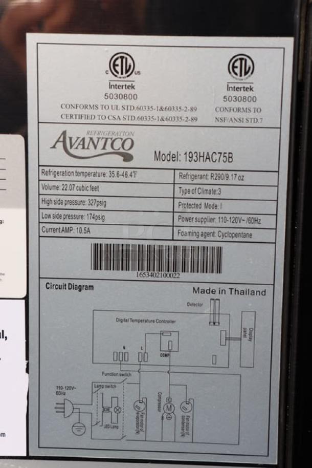 Avantco HAC-75-B air curtain merchandiser label. Details: 115V, 10.5 Amps, Refrigerant R290, 193HAC75B model, made in Thailand.