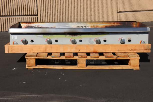 Cooking Performance Group GM-CPG-60-NL 60" gas griddle, manual controls, 150,000 BTU, mild surface rust, easy cleaning. Serial: 2503002161.