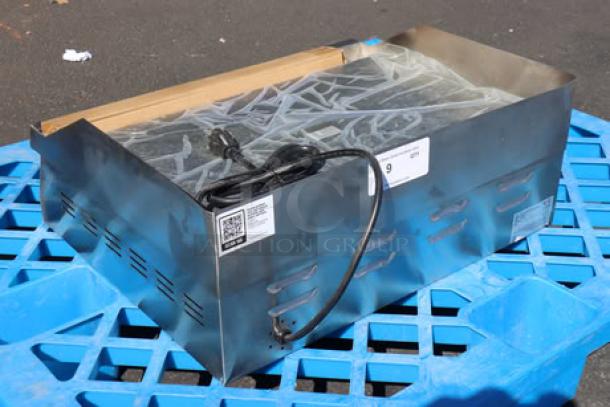 Avantco EG24N 24" electric countertop griddle, brand new scratch-n-dent, 208/240V, 2675W-3560W.