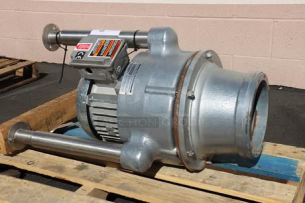 BRAND NEW Hobart FD4/500-1 Commercial Garbage Disposer, 5 hp, scratch-n-dent, on pallet. Serial: 104011867-EBB.