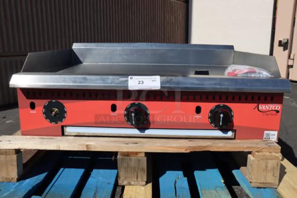 Brand new Avantco CAG-36-TG gas griddle, 36" countertop, thermostatic controls, 105,000 BTU, out of packaging, serial 1401941000004.