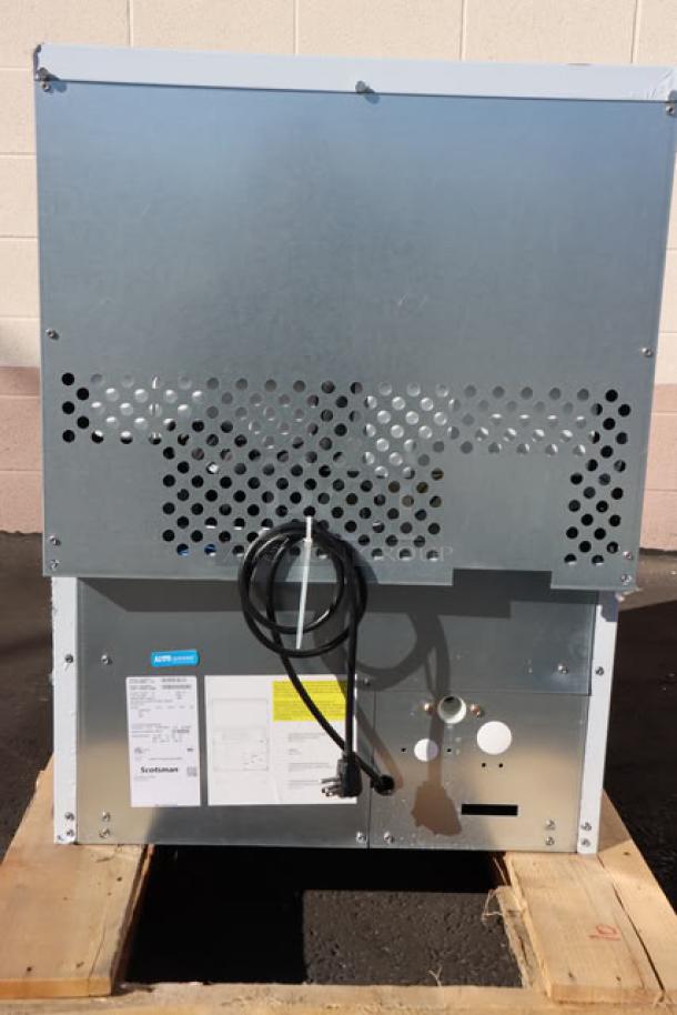 Scotsman UC2024MA-1 ice machine, air-cooled, undercounter, 227 lb capacity. Includes ice scoop. Minor cosmetic blemishes.