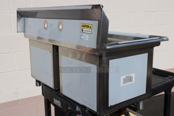 BRAND NEW REGENCY 600S21818 commercial sink, 43", 16 gauge stainless steel, two 18"x18"x14" bowls, scratch-n-dent condition.