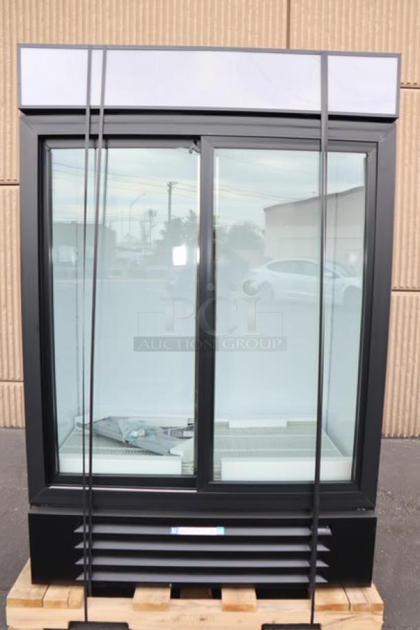Beverage-Air MMR45HC-1-B MarketMax 52" glass door merchandiser refrigerator, 44 Cu. Ft., black, minor scratches, dents.