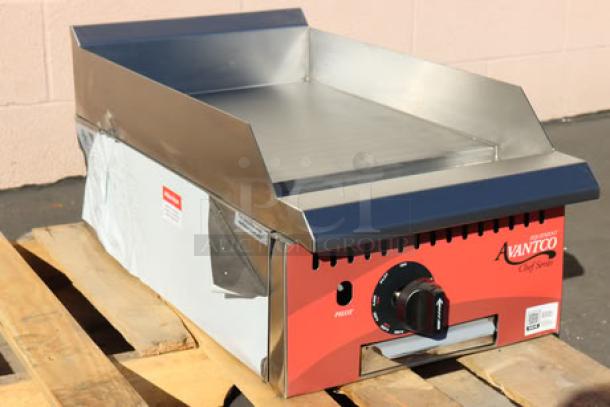 Brand new Avantco CAG-15-TG gas griddle, 15" countertop, thermostatic controls, 35,000 BTU. Scratch-n-dent condition.