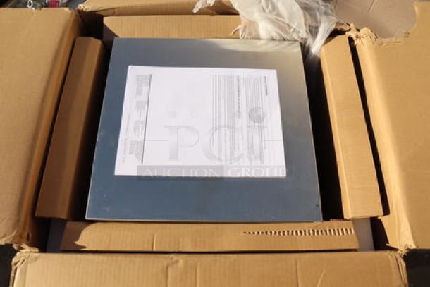 Brand new Vollrath CT2H-120250 JT1H Conveyor Toaster, 1600W, 2 1/2" opening, original packaging damaged, possible scratches/dents.