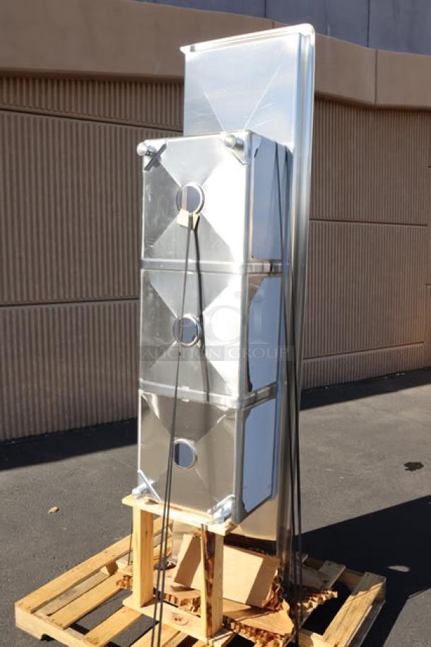 Brand new Steelton 522CS31818LR 90" 18-gauge stainless steel three compartment sink with 2 drainboards, minor scratches possible.