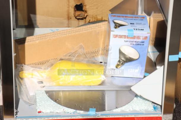 Paragon 1112810 Classic Pop 14 oz. popcorn machine, brand new, glass pane broken, includes 125W heat lamp.