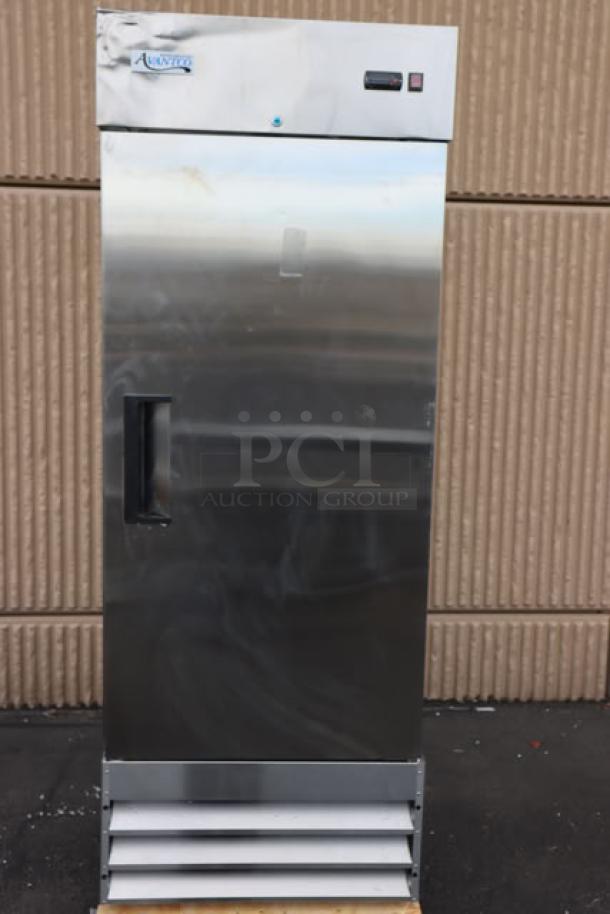 Avantco A-23R-HC 29" stainless steel reach-in refrigerator; brand new, scratch-and-dent; tested and working.