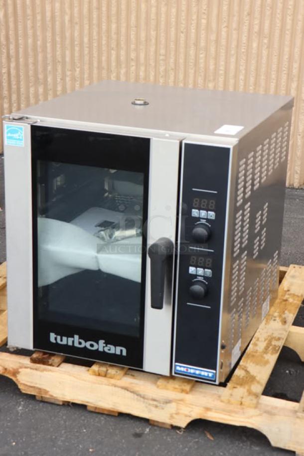 Brand new Moffat E33D5-P Turbofan electric convection oven with steam, digital controls, minor dents, 208V, 1 Phase.