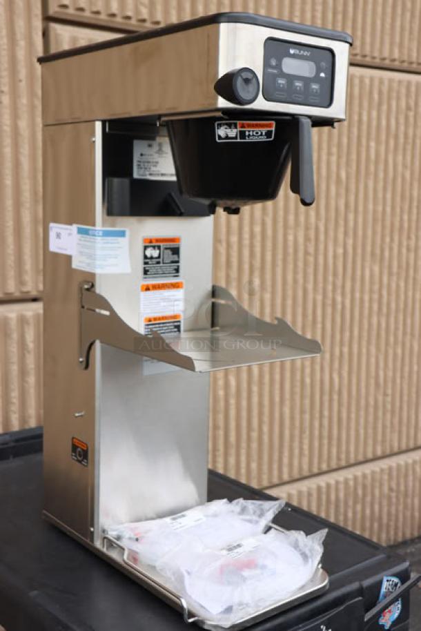 Bunn 52200.0100 ITCB-DV Infusion Coffee and Tea Brewer, dual voltage, stainless steel, brand new, scratch-n-dent condition.