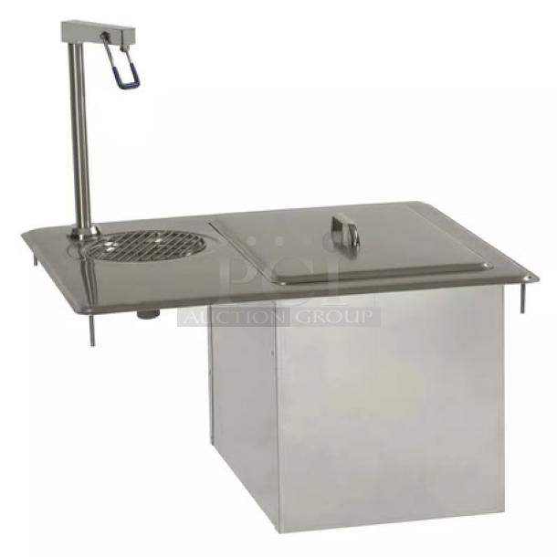 Brand new Delfield 204P drop-in water station with pitcher filler and ice storage. Minor scratches/dents possible. S/N: 2508820100161.