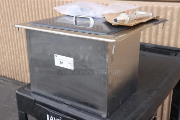 BRAND NEW Delfield 204P Drop-In Water Station/Pitcher Filler with Ice Storage; minor scratches/dents; S/N: 2508820100161.