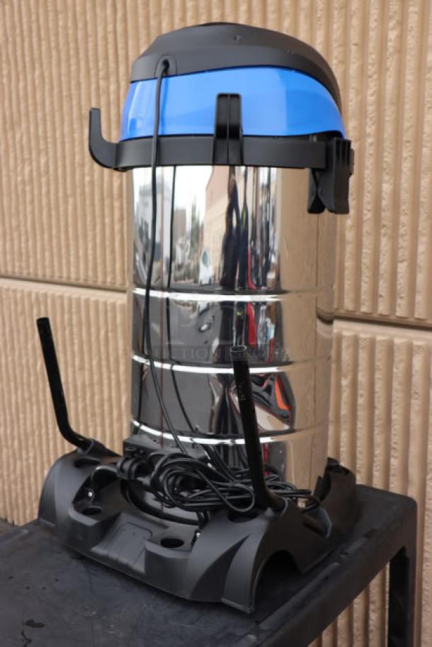 Lavex 944BJ14126G 26 Gallon Stainless Steel Commercial Wet/Dry Vacuum, brand new, 100-120V, 1400W, includes toolkit.