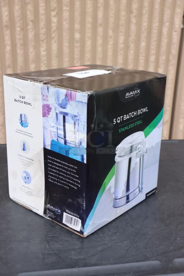 BRAND NEW AvaMix Revolution 9285BLSS34 5 Qt. Stainless Steel Bowl with "S" Blade in box for 1 hp food processors.