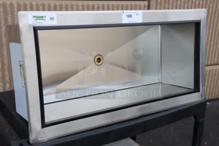 BRAND NEW SCRATCH-N-DENT! Regency 18" x 36" stainless steel drop-in ice bin, model 600diib1836. Minor cosmetic flaws.