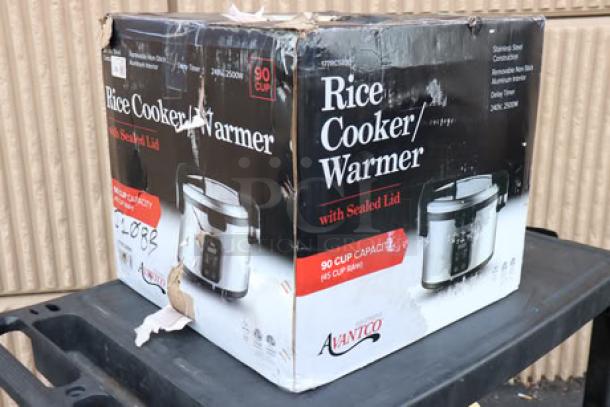 Avantco RCSB90 digital rice cooker/warmer in damaged box; 90 cup capacity, 240V, 2,500W, possible scratching and denting.