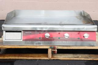Brand new Avantco EG30N 30" electric countertop griddle, 208/240V, 3375W-4500W, with minor cosmetic blemishes.