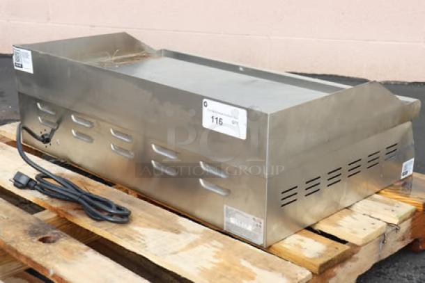 Avantco EG30N 30" electric countertop griddle, brand new with scratch-n-dent, 208/240V, 3375W-4500W, on wooden pallet.