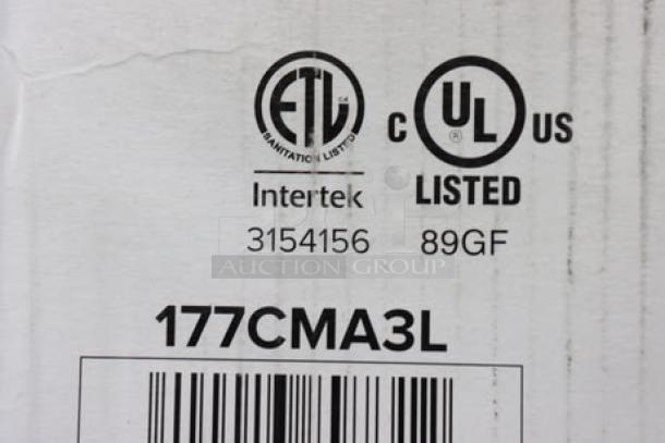 Intertek and UL listings on Avantco CMA3L box, indicating safety certifications. Packaging may show damage.