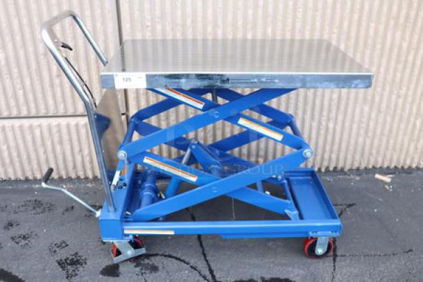 Brand new Vestil CART-800-D-TS hydraulic cart, 20"x35.5", 800 lb capacity, needs cable replacement. S/N: S2706376-1.