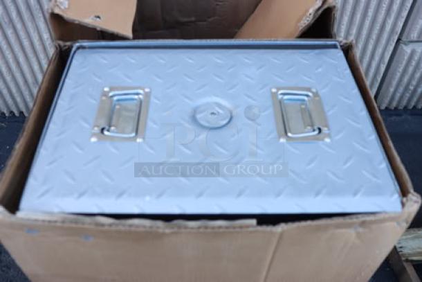 BRAND NEW Regency 600GT7 grease trap, 14 lb. with 7 GPM capacity. Damaged packaging, possible scratches and dents.