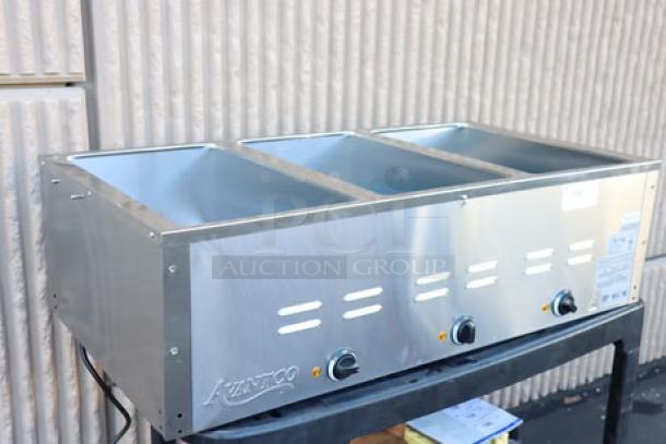 Brand new Avantco STE-3S electric steam table, 3-pan capacity, with undershelf. Model STE-3S, 120V, 1500W, slight scratches.