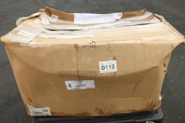 Damaged box containing Vollrath 72029 Cayenne Twin Well Rethermalizer. Original packaging, possible scratches or dents.