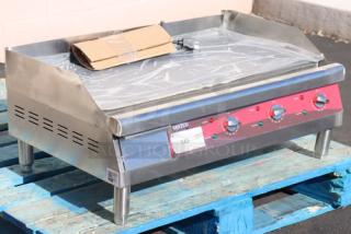 Avantco EG30N 30" electric countertop griddle, 3375W-4500W, brand new scratch-n-dent, shown on pallet with serial number EG30D25030043.