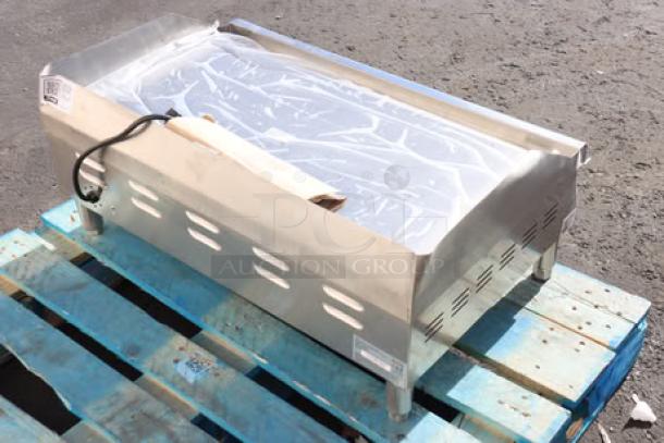 Avantco EG30N 30" electric countertop griddle, brand new with scratch-n-dent. Model EG30N, 208/240V, 3375W-4500W, on pallet.