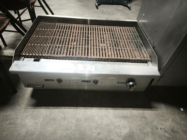 Patriot FMECTC-36/NG radiant gas charbroiler, 30,000 BTU, working condition, stainless steel, 3/4” rear NPT.