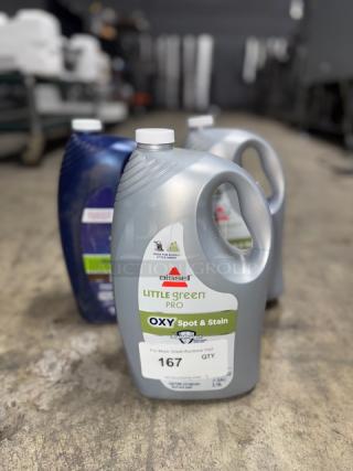 Bissell Pet Pro Oxy Spot & Stain Formula, designed for portable carpet cleaners, sealed gallon jug with clear labeling.