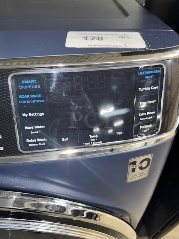 GE Profile 5.3 cu ft Smart Front-Load Washer, model PFW870SPVRS, in like-new condition. Features Ultra Fresh Vent System+.