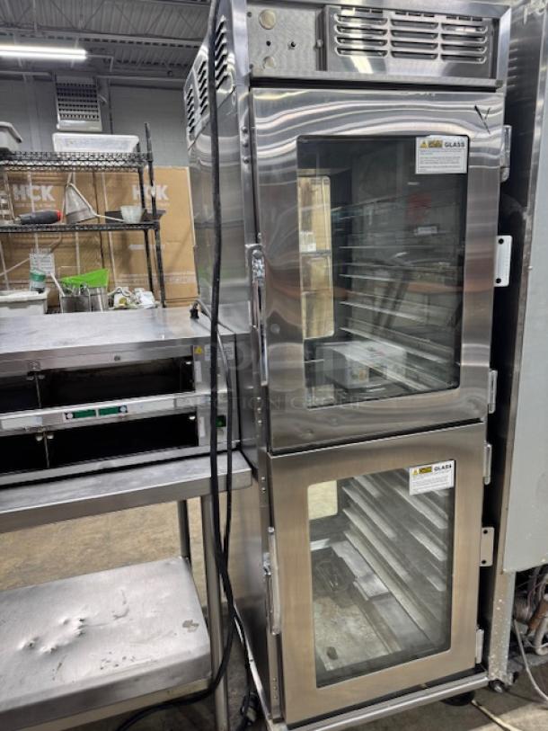 Henny Penny AHC-990 Smart Hold heated holding cabinet on casters, excellent condition, 240v/1ph, tested and working.